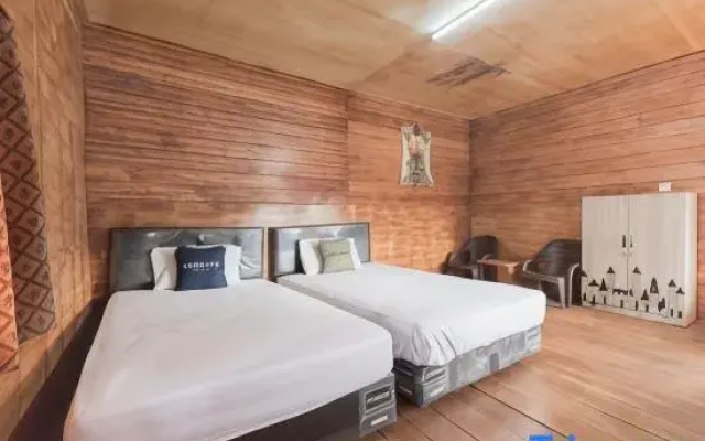 Urbanview Hotel d'Pineapple Villa Ciater by RedDoorz