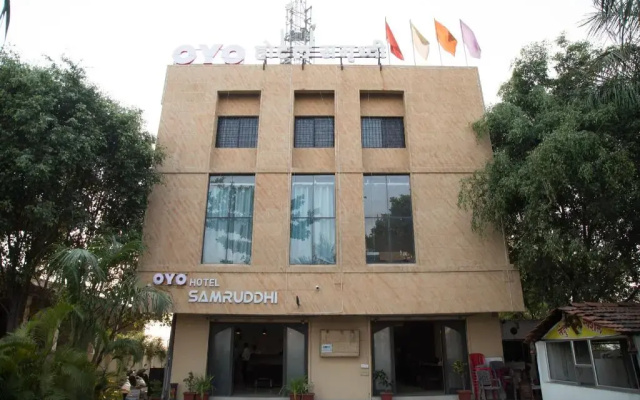 Hotel Samruddhi by OYO Rooms