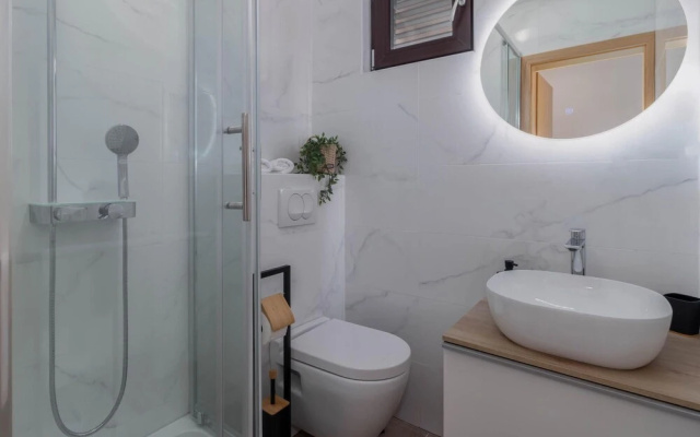 Amazing Apartment in Jadranovo With Wifi and 1 Bedrooms