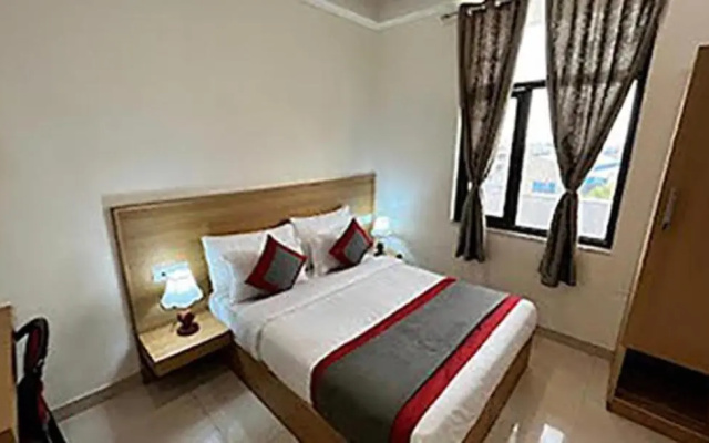 FabHotel Corporate Town