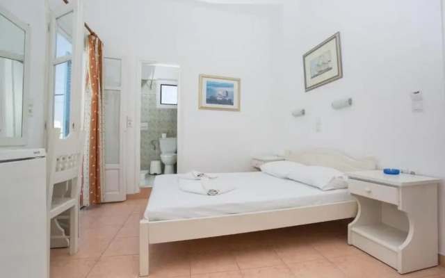 Louiza Hotel