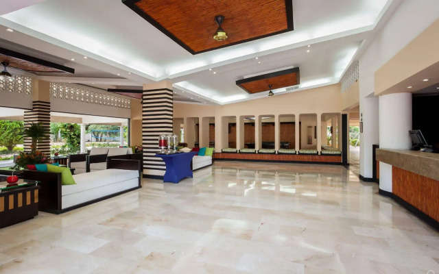 GHL Hotel Club El Puente