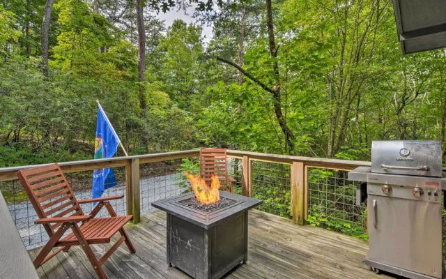 Cozy Clayton Cabin w/ Deck & Mountain Views!