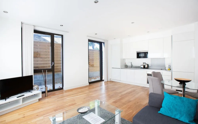 Spacious Luxury 1 Bed With Garden In Maida Vale