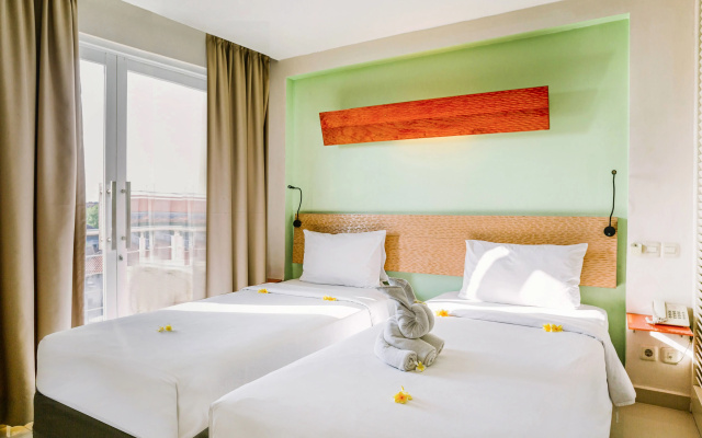HARRIS Hotel & Residence Riverview Kuta Bali