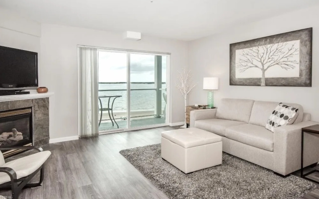 Waters Edge 309 1 Bedroom Condo