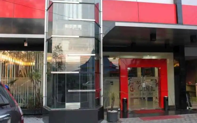 Grand Global Hotel