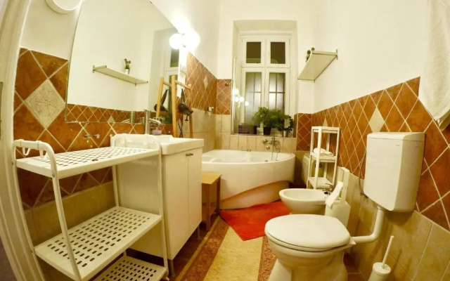 Homelike luxury flat on Gyulai Pál