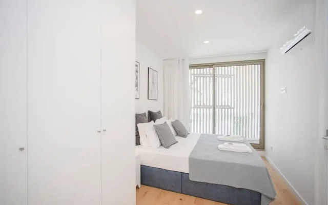 NAX Apartment D by Liiiving