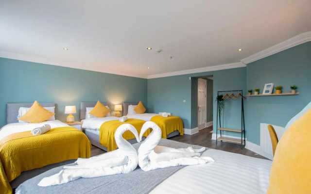 Dublin City Center, 15 Beds, Sleeps 18