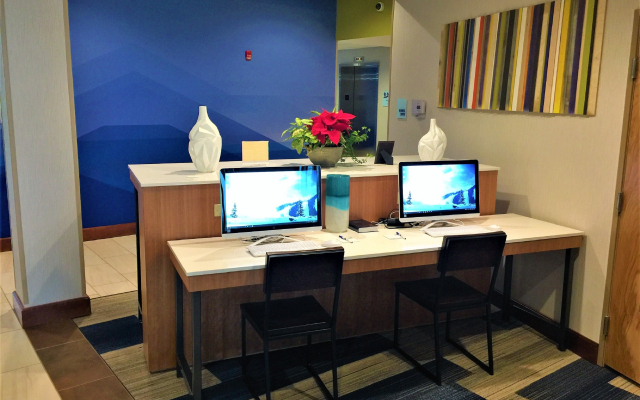 Holiday Inn Express & Suites Danville by IHG