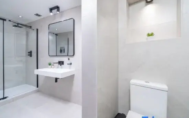 Modern Apartment, Close to Elephant and Castle