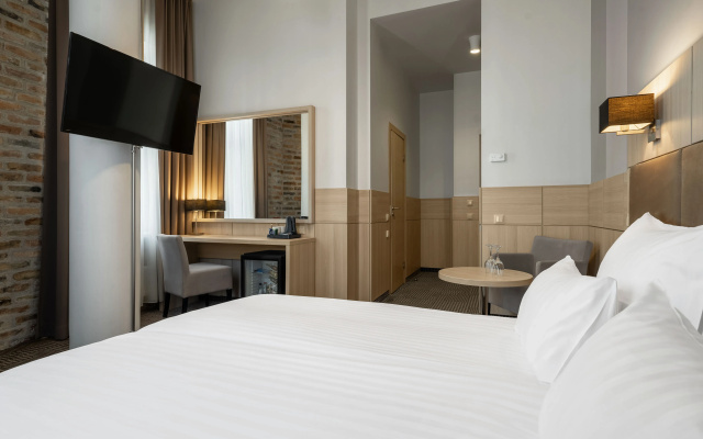 Отель Wellton Centrum Hotel & Spa