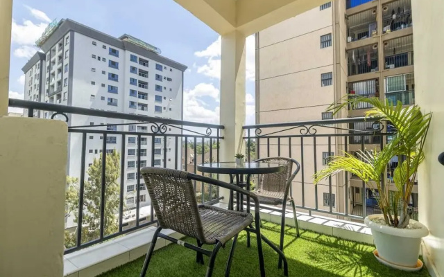 Lux Suites Mararo Court Apartments