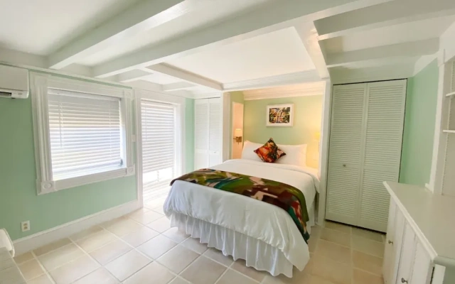 Authors of Key West Guest House