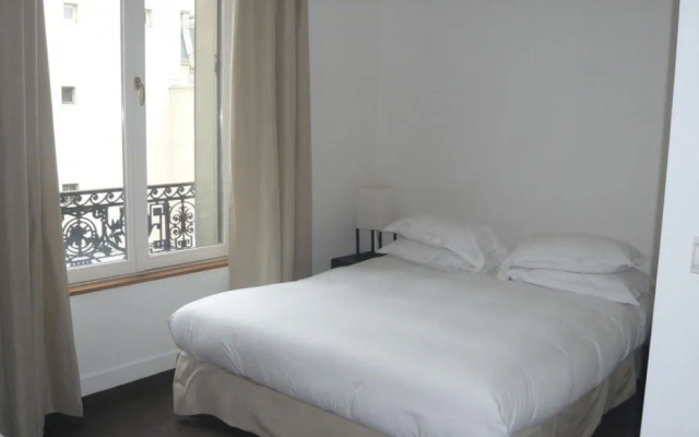 Bridgestreet Deluxe Residence Apartments