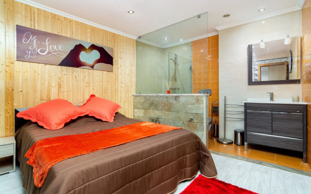 Modern Alfama Loft by Whome