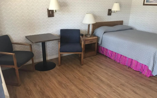 Creekside Lodge