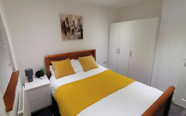 1-bed Apartment Near Coventry Hospital