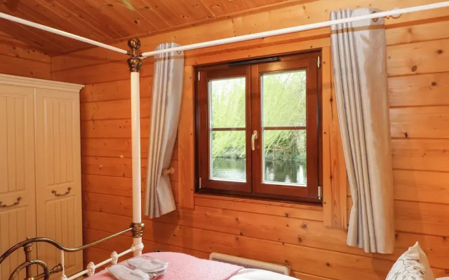 Kingfisher Lodge