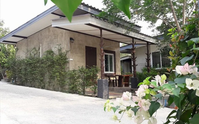 Suepuen Monbai Resort