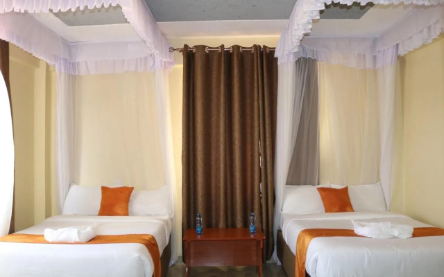 Raygreen Hotel