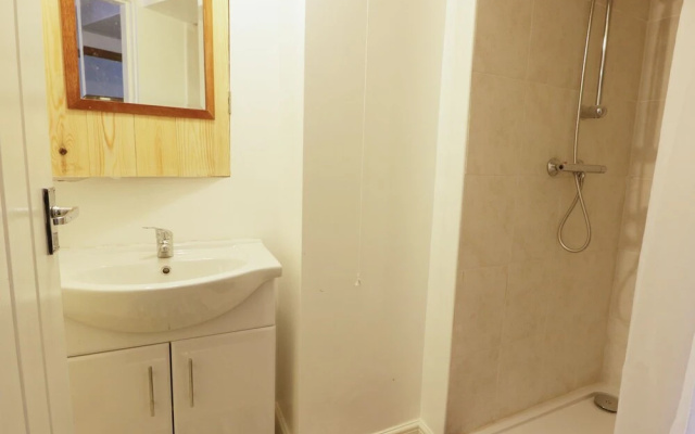 Shirian Apartment