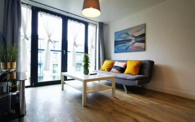 Comfy City Center Apartment