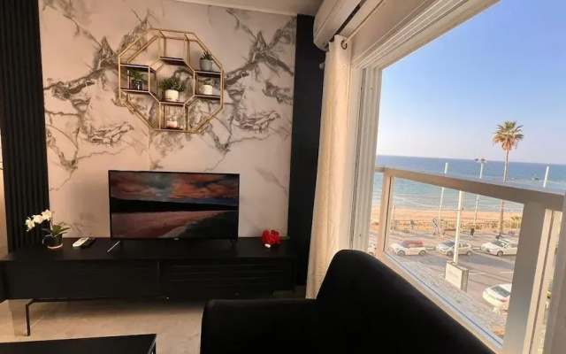 Sea View Apartment