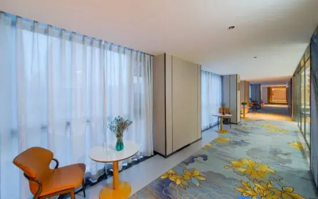 Yayue Hotel (Zhengzhou Xinzheng International Airport)