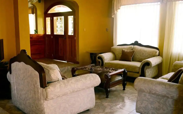 Hotel Imperio Inn