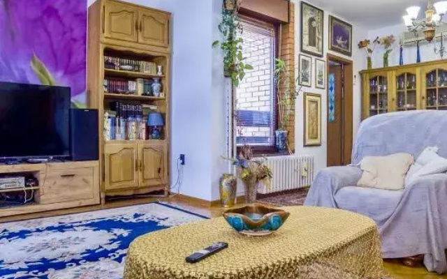 100 m² Apartment in the Diplomatic Area of Belgrade, Serbia