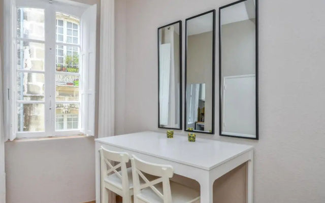 Comfortable studio apartment close to Avignon Bridge Welkeys