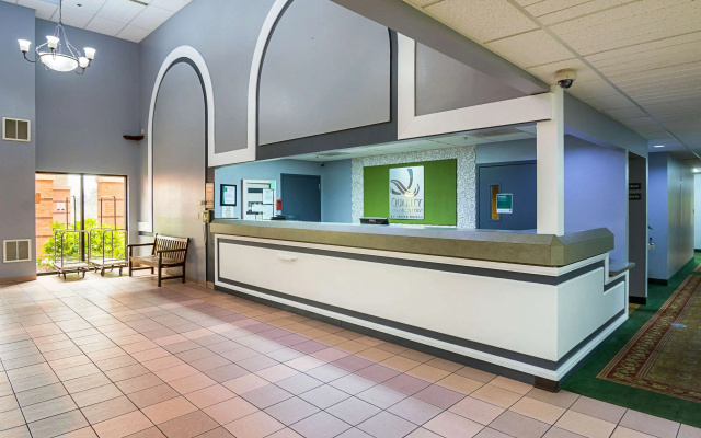 Quality Inn & Suites
