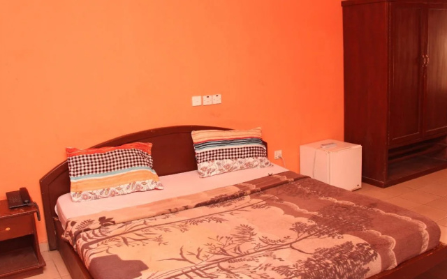 Gayyata Hotel