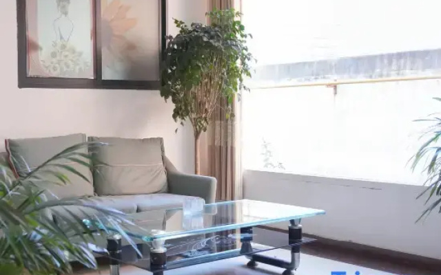 Nanyang Yanghong Hotel