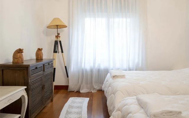 Volantin Apartment by Aston & Wolf