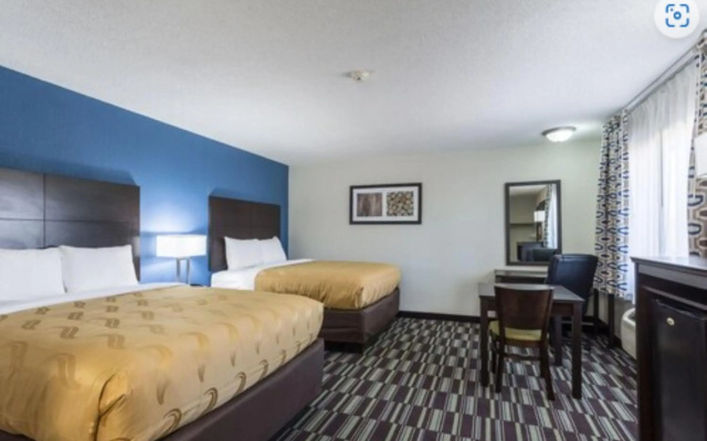 Quality Inn Farmington