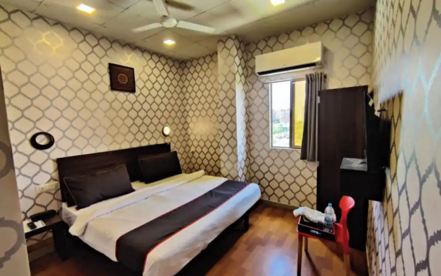 42609 Townhouse Gokul Solitaire VIP Rd