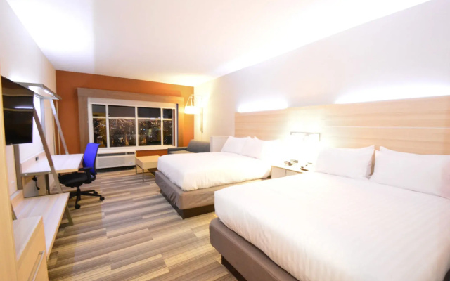 Holiday Inn Express & Suites Toledo South - Perrysburg by IHG