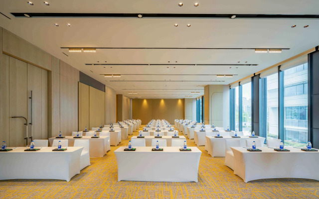 EVEN Hotel Shanghai Expo by IHG