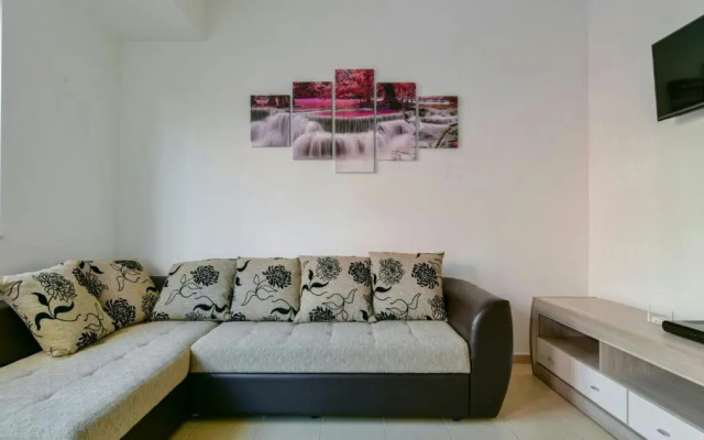J&J Twins Apartments