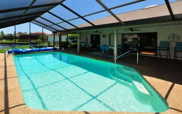 Collingdale House by Vacation Rental Pros