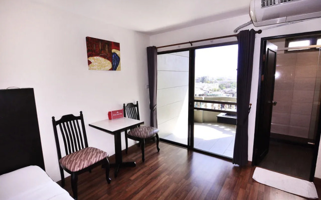 ZenRooms Boss Prakanong