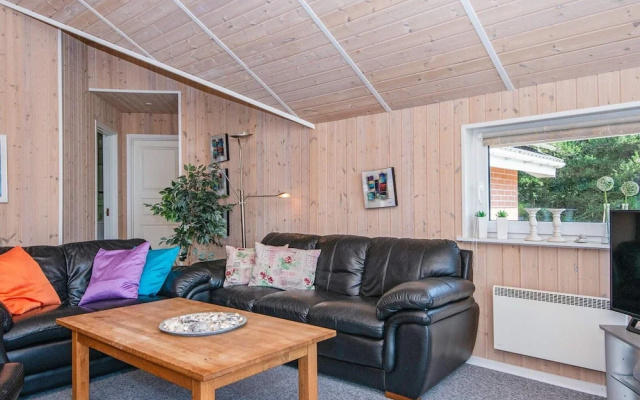 8 Person Holiday Home in Oksbol