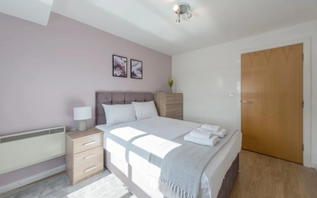 Modern 2 Bedroom Apartment Near Manchester Piccadilly