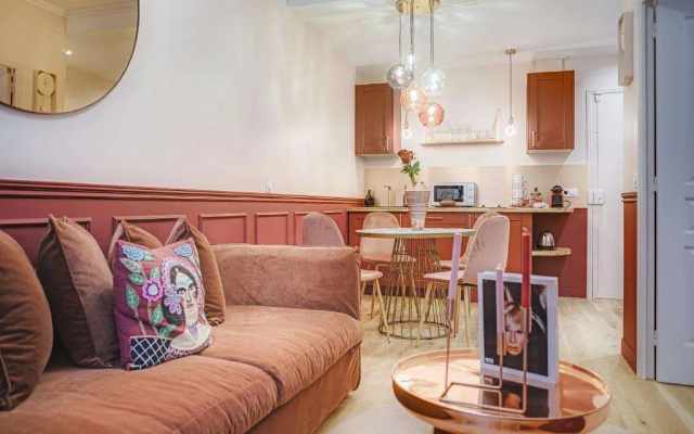 Miss Marguerite Suite