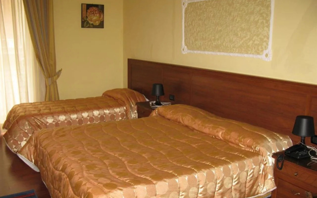 Hotel Iris