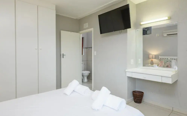 San Lameer Villa Rentals 3708