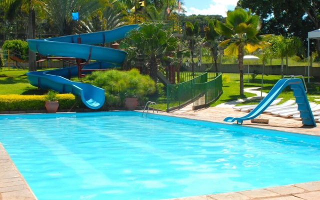 Estancia Park Hotel